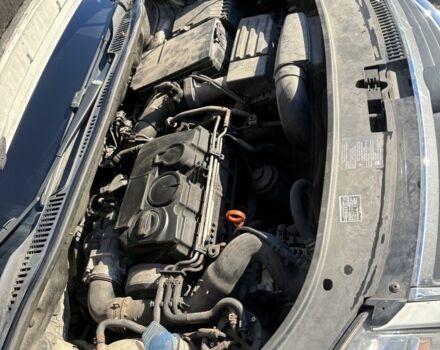 Белый Фольксваген Туран, объемом двигателя 1.9 л и пробегом 431 тыс. км за 2900 $, фото 3 на Automoto.ua