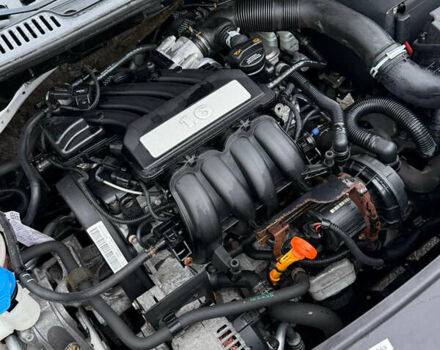 Белый Фольксваген Туран, объемом двигателя 1.6 л и пробегом 219 тыс. км за 7999 $, фото 24 на Automoto.ua