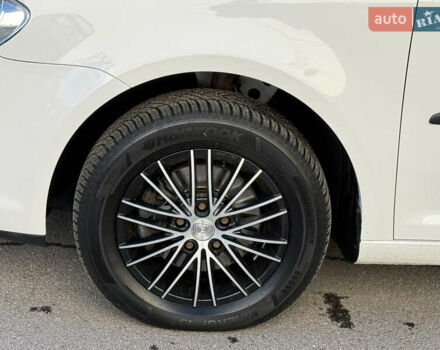 Белый Фольксваген Туран, объемом двигателя 1.6 л и пробегом 219 тыс. км за 8299 $, фото 34 на Automoto.ua