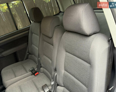 Белый Фольксваген Туран, объемом двигателя 1.6 л и пробегом 219 тыс. км за 7999 $, фото 116 на Automoto.ua