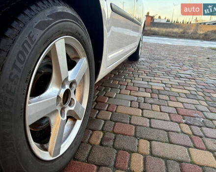 Белый Фольксваген Туран, объемом двигателя 1.39 л и пробегом 240 тыс. км за 6999 $, фото 30 на Automoto.ua