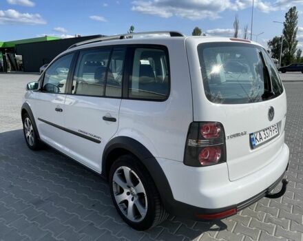 Белый Фольксваген Туран, объемом двигателя 0 л и пробегом 253 тыс. км за 8200 $, фото 3 на Automoto.ua