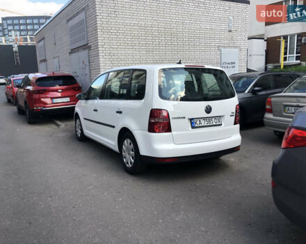 Белый Фольксваген Туран, объемом двигателя 1.9 л и пробегом 247 тыс. км за 9250 $, фото 14 на Automoto.ua