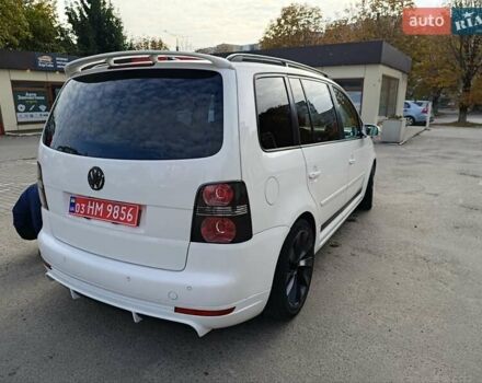 Белый Фольксваген Туран, объемом двигателя 1.6 л и пробегом 186 тыс. км за 7800 $, фото 9 на Automoto.ua