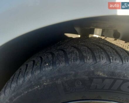 Белый Фольксваген Туран, объемом двигателя 1.39 л и пробегом 316 тыс. км за 8000 $, фото 4 на Automoto.ua