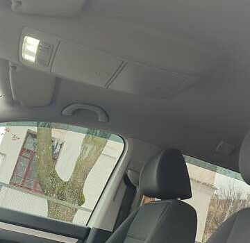 Белый Фольксваген Туран, объемом двигателя 1.39 л и пробегом 186 тыс. км за 8850 $, фото 3 на Automoto.ua