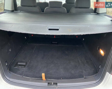 Белый Фольксваген Туран, объемом двигателя 1.97 л и пробегом 251 тыс. км за 8400 $, фото 17 на Automoto.ua