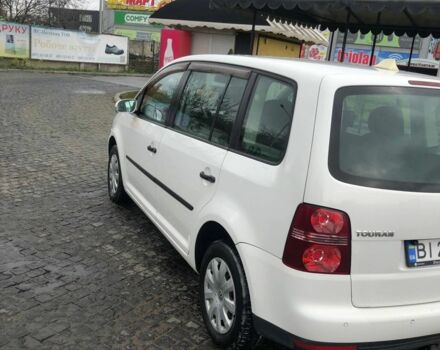 Белый Фольксваген Туран, объемом двигателя 1.9 л и пробегом 227 тыс. км за 7500 $, фото 2 на Automoto.ua