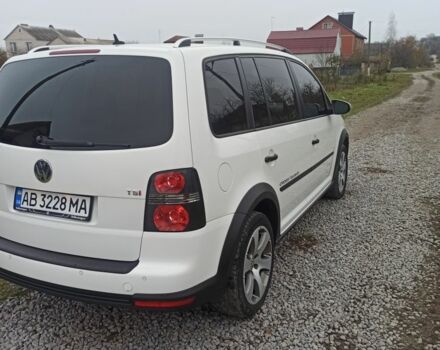 Белый Фольксваген Туран, объемом двигателя 1.4 л и пробегом 208 тыс. км за 8600 $, фото 3 на Automoto.ua