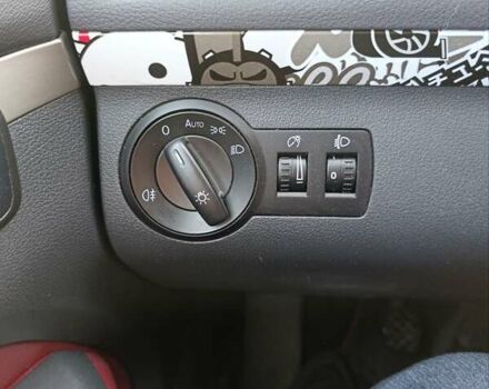 Белый Фольксваген Туран, объемом двигателя 1.6 л и пробегом 186 тыс. км за 7800 $, фото 22 на Automoto.ua