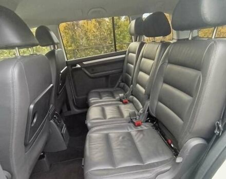 Белый Фольксваген Туран, объемом двигателя 1.4 л и пробегом 182 тыс. км за 8400 $, фото 47 на Automoto.ua