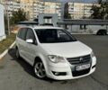 Білий Фольксваген Туран, об'ємом двигуна 1.4 л та пробігом 197 тис. км за 4900 $, фото 1 на Automoto.ua