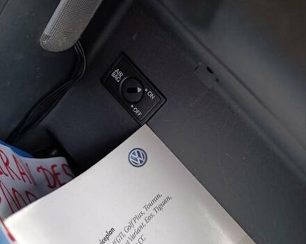 Белый Фольксваген Туран, объемом двигателя 1.6 л и пробегом 187 тыс. км за 6999 $, фото 31 на Automoto.ua