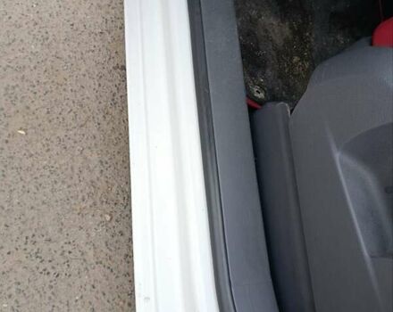 Белый Фольксваген Туран, объемом двигателя 1.6 л и пробегом 187 тыс. км за 6999 $, фото 52 на Automoto.ua