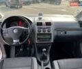 Белый Фольксваген Туран, объемом двигателя 1.97 л и пробегом 226 тыс. км за 9150 $, фото 20 на Automoto.ua
