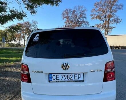 Білий Фольксваген Туран, об'ємом двигуна 1.97 л та пробігом 246 тис. км за 9350 $, фото 24 на Automoto.ua