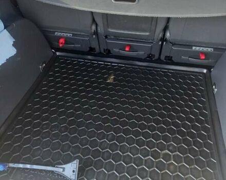 Белый Фольксваген Туран, объемом двигателя 1.39 л и пробегом 316 тыс. км за 8000 $, фото 14 на Automoto.ua