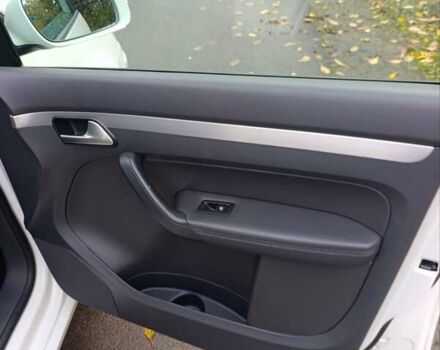 Белый Фольксваген Туран, объемом двигателя 1.4 л и пробегом 182 тыс. км за 8400 $, фото 31 на Automoto.ua