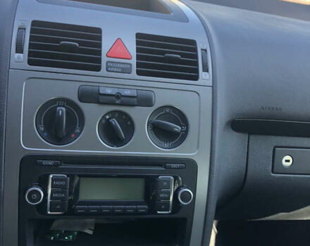 Белый Фольксваген Туран, объемом двигателя 1.9 л и пробегом 247 тыс. км за 9250 $, фото 31 на Automoto.ua