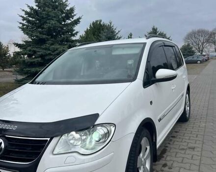 Білий Фольксваген Туран, об'ємом двигуна 1.97 л та пробігом 246 тис. км за 9350 $, фото 6 на Automoto.ua