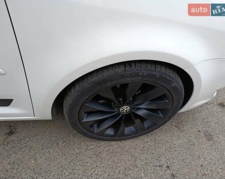 Белый Фольксваген Туран, объемом двигателя 1.6 л и пробегом 187 тыс. км за 6999 $, фото 15 на Automoto.ua