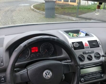 Белый Фольксваген Туран, объемом двигателя 1.9 л и пробегом 227 тыс. км за 7500 $, фото 4 на Automoto.ua