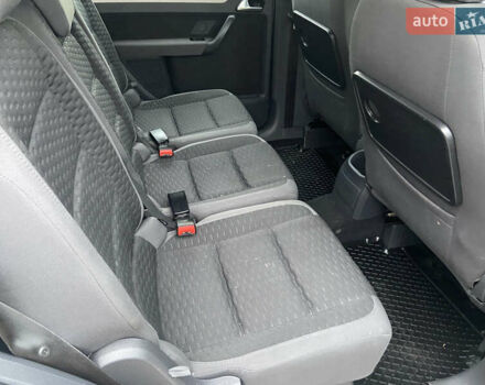 Белый Фольксваген Туран, объемом двигателя 1.97 л и пробегом 251 тыс. км за 8400 $, фото 10 на Automoto.ua