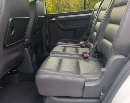 Белый Фольксваген Туран, объемом двигателя 1.4 л и пробегом 182 тыс. км за 8400 $, фото 55 на Automoto.ua