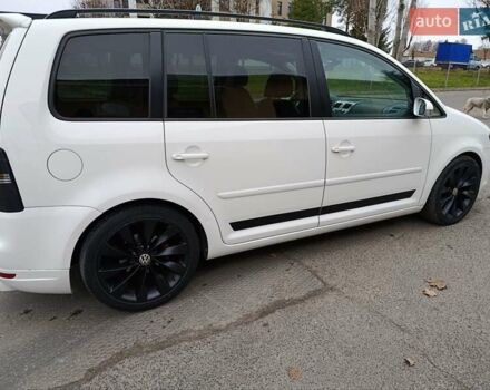Белый Фольксваген Туран, объемом двигателя 1.6 л и пробегом 187 тыс. км за 6999 $, фото 9 на Automoto.ua