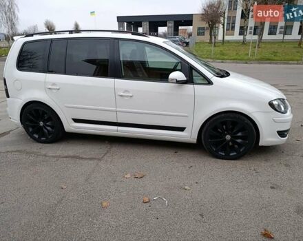 Белый Фольксваген Туран, объемом двигателя 1.6 л и пробегом 187 тыс. км за 6999 $, фото 10 на Automoto.ua