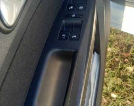 Белый Фольксваген Туран, объемом двигателя 1.39 л и пробегом 316 тыс. км за 8000 $, фото 6 на Automoto.ua