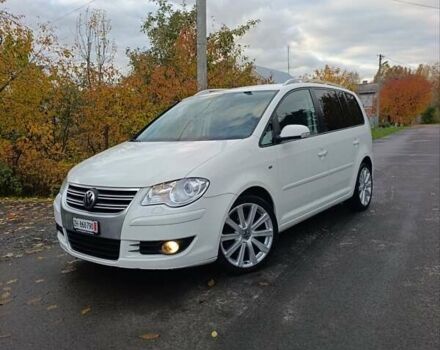 Белый Фольксваген Туран, объемом двигателя 1.4 л и пробегом 182 тыс. км за 8400 $, фото 17 на Automoto.ua