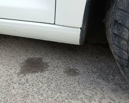 Белый Фольксваген Туран, объемом двигателя 1.6 л и пробегом 186 тыс. км за 7800 $, фото 29 на Automoto.ua