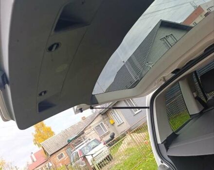 Белый Фольксваген Туран, объемом двигателя 1.4 л и пробегом 182 тыс. км за 8400 $, фото 44 на Automoto.ua