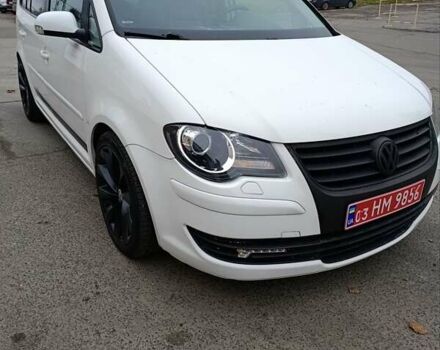 Белый Фольксваген Туран, объемом двигателя 1.6 л и пробегом 187 тыс. км за 6999 $, фото 12 на Automoto.ua