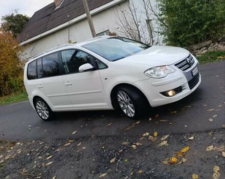 Белый Фольксваген Туран, объемом двигателя 1.4 л и пробегом 182 тыс. км за 8400 $, фото 6 на Automoto.ua