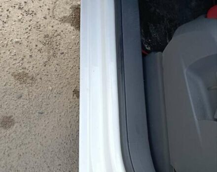 Белый Фольксваген Туран, объемом двигателя 1.6 л и пробегом 186 тыс. км за 7800 $, фото 33 на Automoto.ua