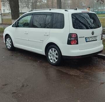 Белый Фольксваген Туран, объемом двигателя 1.39 л и пробегом 186 тыс. км за 8850 $, фото 1 на Automoto.ua