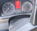 Белый Фольксваген Туран, объемом двигателя 2 л и пробегом 300 тыс. км за 7200 $, фото 7 на Automoto.ua