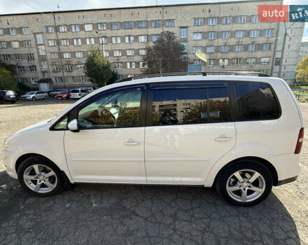 Белый Фольксваген Туран, объемом двигателя 1.9 л и пробегом 295 тыс. км за 6999 $, фото 5 на Automoto.ua