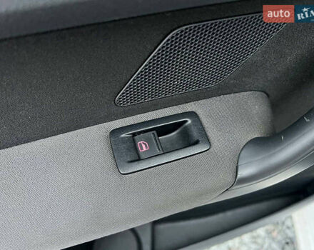 Білий Фольксваген Туран, об'ємом двигуна 1.4 л та пробігом 197 тис. км за 6490 $, фото 32 на Automoto.ua