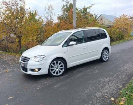 Белый Фольксваген Туран, объемом двигателя 1.4 л и пробегом 182 тыс. км за 8400 $, фото 5 на Automoto.ua