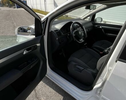 Білий Фольксваген Туран, об'ємом двигуна 1.4 л та пробігом 197 тис. км за 6300 $, фото 12 на Automoto.ua