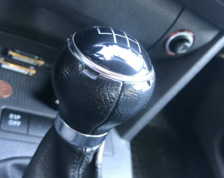 Белый Фольксваген Туран, объемом двигателя 1.9 л и пробегом 247 тыс. км за 9250 $, фото 28 на Automoto.ua