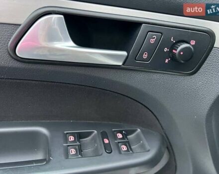 Білий Фольксваген Туран, об'ємом двигуна 1.4 л та пробігом 197 тис. км за 6490 $, фото 15 на Automoto.ua