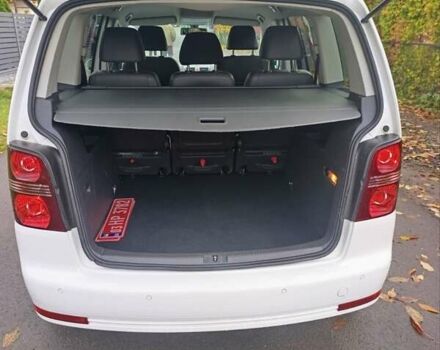 Белый Фольксваген Туран, объемом двигателя 1.4 л и пробегом 182 тыс. км за 8400 $, фото 45 на Automoto.ua