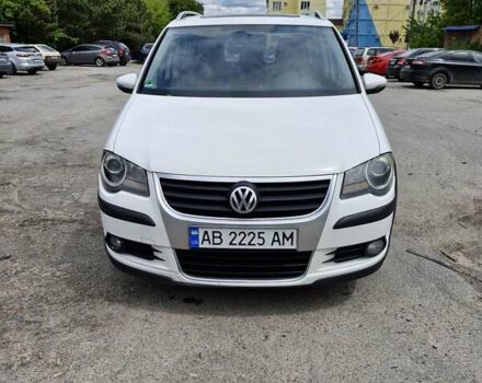 Белый Фольксваген Туран, объемом двигателя 1.39 л и пробегом 408 тыс. км за 5699 $, фото 1 на Automoto.ua
