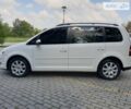 Белый Фольксваген Туран, объемом двигателя 1.9 л и пробегом 275 тыс. км за 10799 $, фото 7 на Automoto.ua