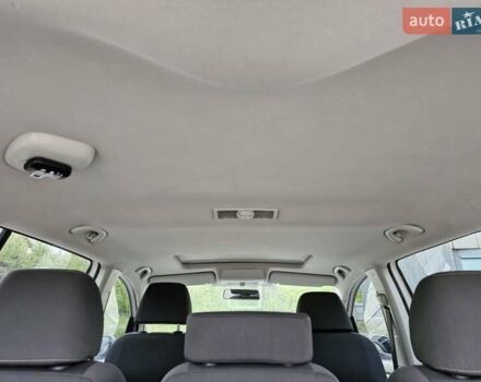 Белый Фольксваген Туран, объемом двигателя 1.39 л и пробегом 408 тыс. км за 5699 $, фото 24 на Automoto.ua