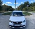 Білий Фольксваген Туран, об'ємом двигуна 2 л та пробігом 302 тис. км за 8200 $, фото 1 на Automoto.ua